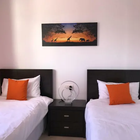 Penthouse Charming Nueva Apartment *